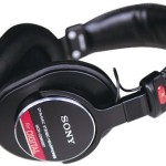 SONY MDR-CD900STは必需品!ギタリストなら持っておいたほうがいい!