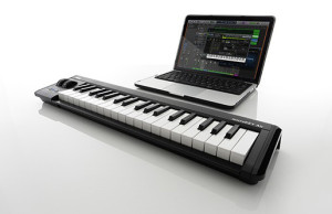 MIDIキーボードもワイヤレスの時代　Korg microKEY AIRでギタリストも鍵盤をマスターして作曲の幅を広げよう